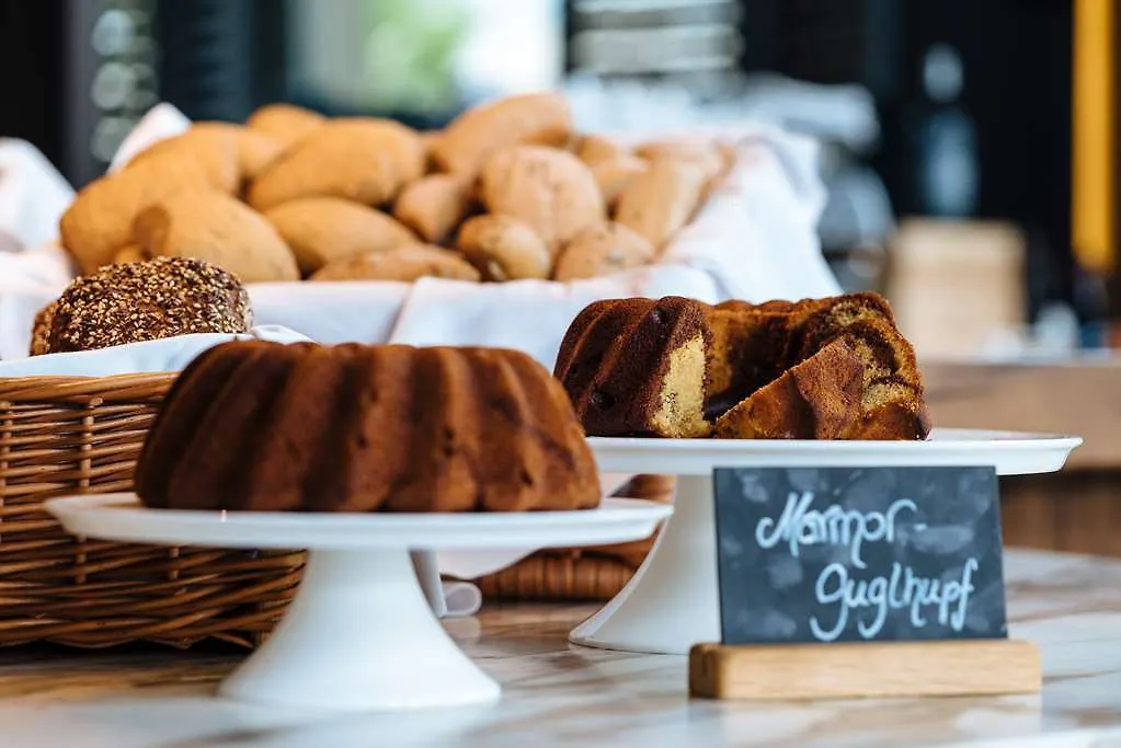 Motel One Muenchen-Messe 3*, Munich